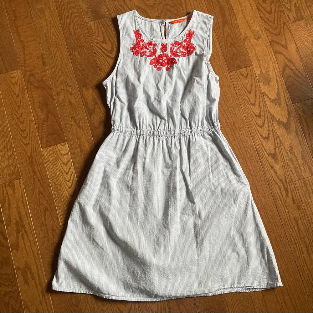 /JOE FRESH/ White Dress with Red Embroidery